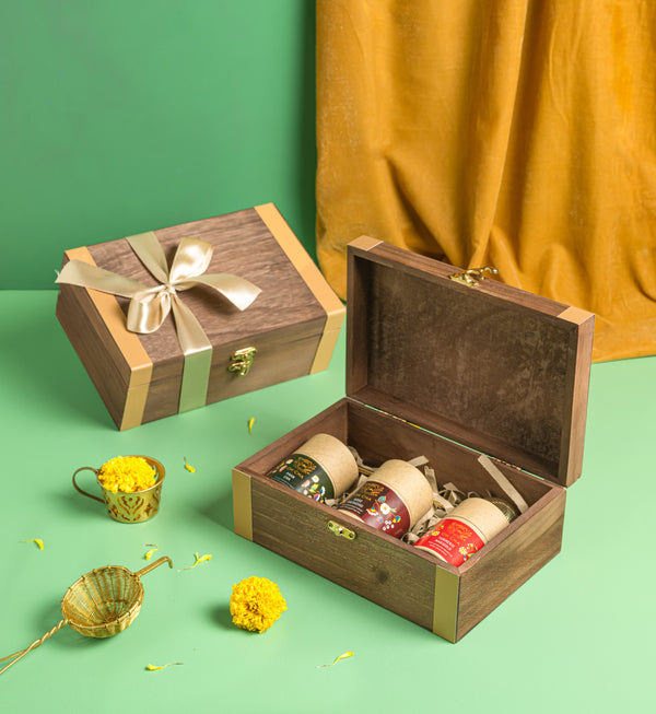 Festive Wooden Tea Gift Box